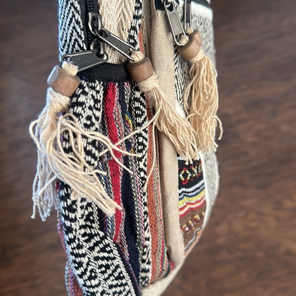 Nepal Hand Made Bag Hemp , THC free! Amazing design and color! Spacious bag! - Picture 3 of 4